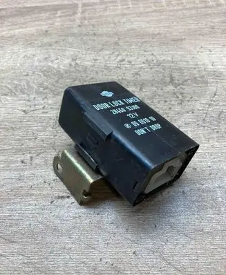 Nissan Primera Other control units/modules 2845093J00 05051010 DOORLOCKTIMER