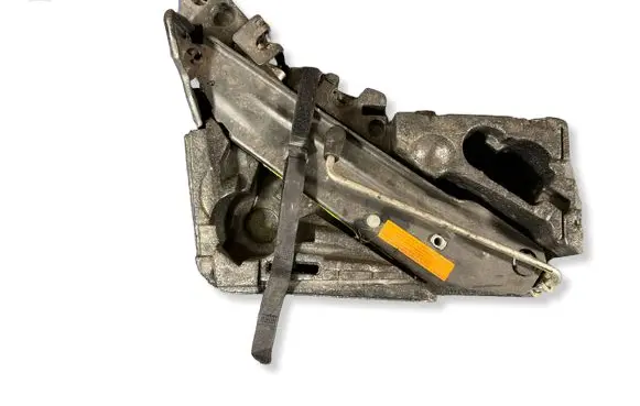 Audi Q7 4L Tool box 4L0012112C