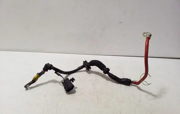 Land Rover Discovery Sport Positive cable (battery)