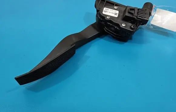 Opel Astra H Accelerator throttle pedal 6PV00811200 IMPRK1575156
