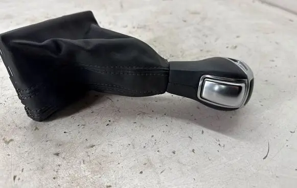 Audi Q3 F3 Gear lever shifter trim leather/knob 83B713139B