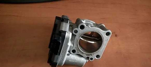 Volvo V40 Throttle valve 28098656 9673534480