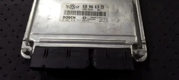 Volkswagen PASSAT B5 Engine control unit/module 038906019eb 0281010553