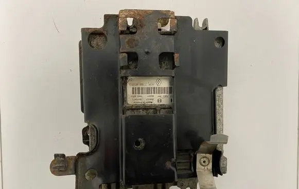 Renault Scenic I Engine control unit/module HOM7700105953 7700105953 98022728SA3471