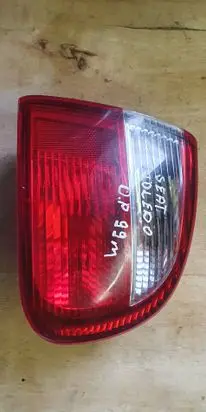 Seat Toledo II (1M) Rear/tail lights 1M5945096R