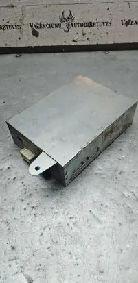 BMW 5 E39 Video control module 6906923 037138051 015087