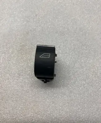 Ford Focus Electric window control switch 10071629 K8080