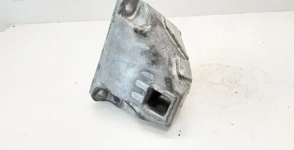 BMW 5 F10 F11 Engine mounting bracket 6795958 6781242 22116781242