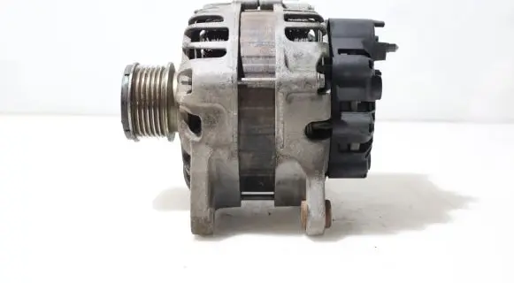 Renault Clio IV Generator/alternator