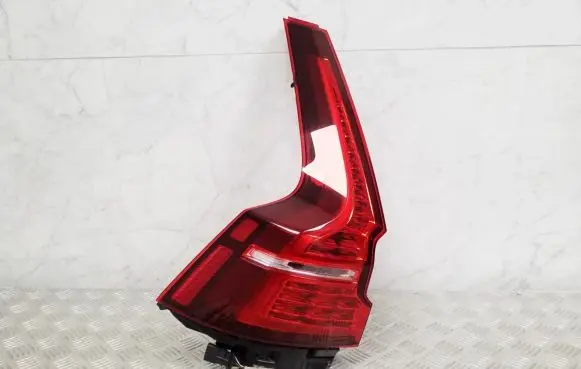 Volvo V60 Rear/tail lights 32228898