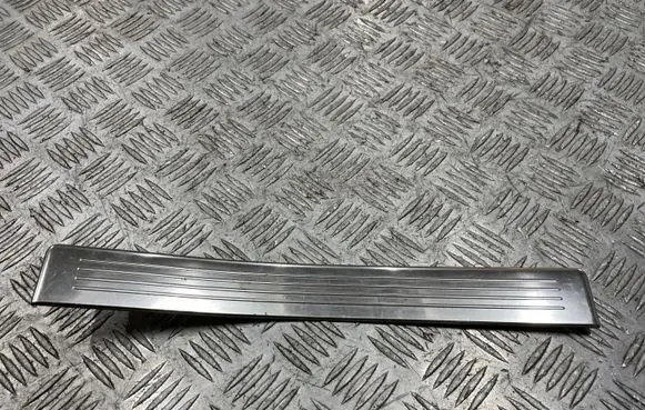 Mercedes-Benz CLS C218 X218 Rear sill trim cover A2126861136