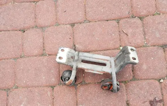 Muffler mount bracket/holder