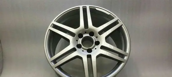 Mercedes-Benz E W212 R18 alloy rim A2074011402