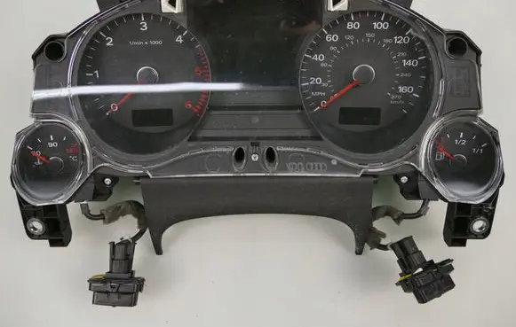 Audi A8 S8 D3 4E Speedometer (instrument cluster) 4E0920951J