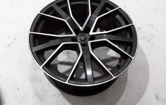 Audi Q8 R22 alloy rim 4M8601025Q