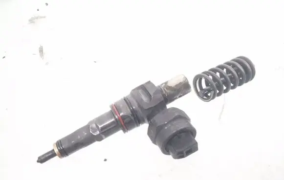 Fuel injector