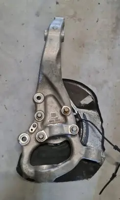 Mercedes-Benz S W222 Front wheel hub spindle knuckle A2221901 221901
