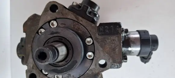 KIA Ceed Fuel injection high pressure pump 0445010124 331002A400