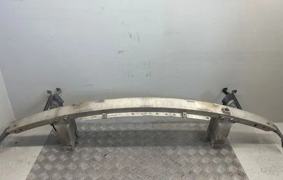 Mercedes-Benz C W204 Front bumper cross member A2046200995