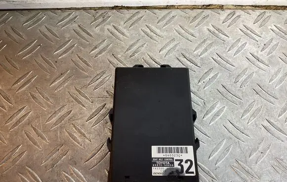 Toyota Land Cruiser (J200) Other control units/modules 8981560050