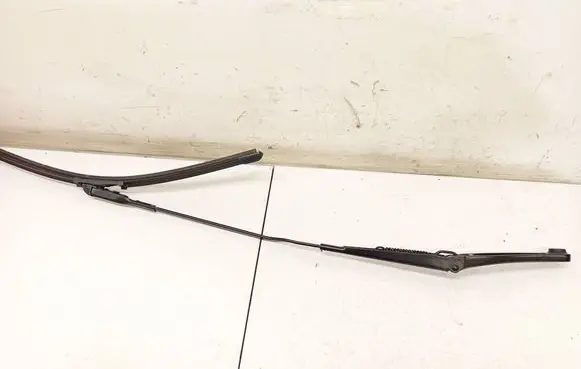 Audi A4 S4 B8 8K Front wiper blade arm 8K2955407