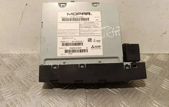 Chrysler Pacifica Radio/CD/DVD/GPS head unit P05091978AF