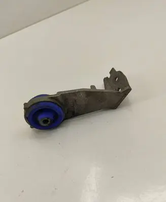 Peugeot 5008 II Intercooler pipe mounting bracket 9803778880