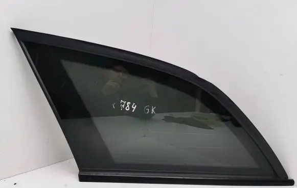 Mercedes-Benz C W204 Rear side window A2046707512