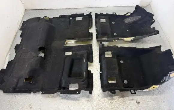 Ford Kuga II Interior carpet