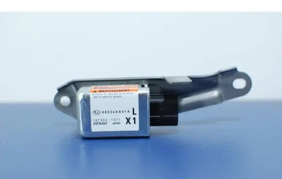 Subaru Tribeca Airbag deployment crash/impact sensor 98236XA01A