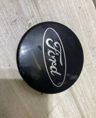 Ford Kuga II Original wheel cap 6M211003AA