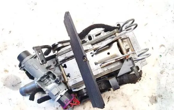 Volkswagen PASSAT B5.5 Steering wheel axle 3b0419502f 350272210