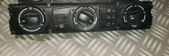 BMW 5 E60 E61 Climate control unit 6950628