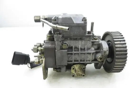 Volkswagen Golf IV Fuel injection high pressure pump 0460404977 038130107D