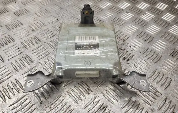 Toyota Prius (NHW20) Gearbox control unit/module 8953547010