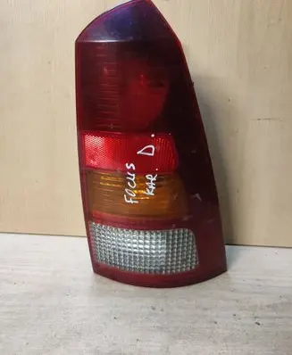 Ford Focus Rear/tail lights XS4X13N004AC