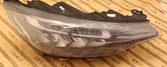 Ford Transit Custom II Headlight/headlamp PZ3113E014CB