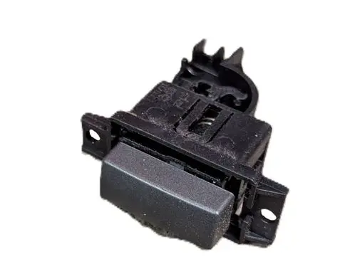 BMW 7 E65 E66 Glove box opening button 10862510GE 148752991