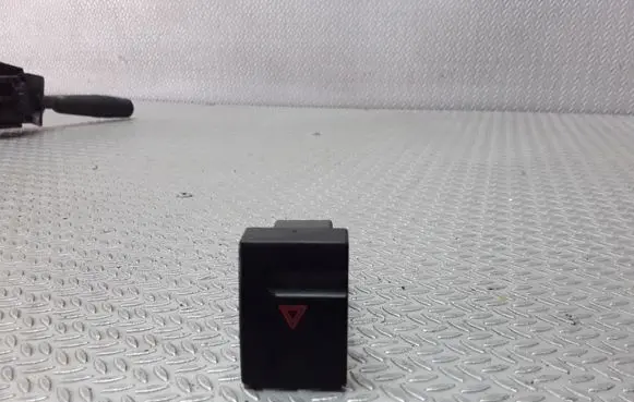 Peugeot 406 Hazard light switch