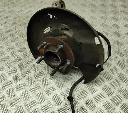Opel Ampera Front wheel hub 25796982