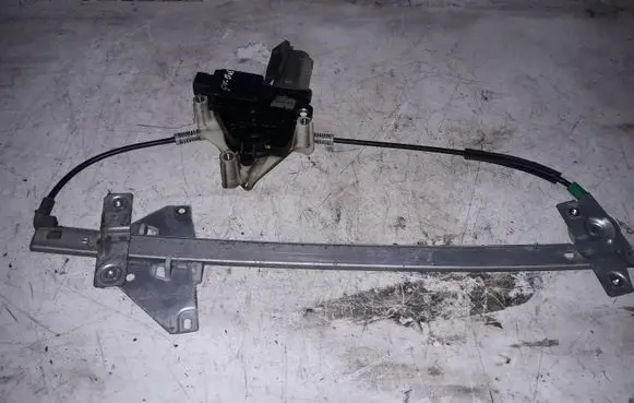 Mitsubishi Space Star Front door window regulator with motor