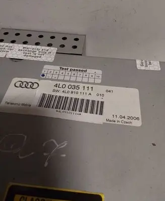 Audi Q7 4L CD/DVD changer 4L0910111A