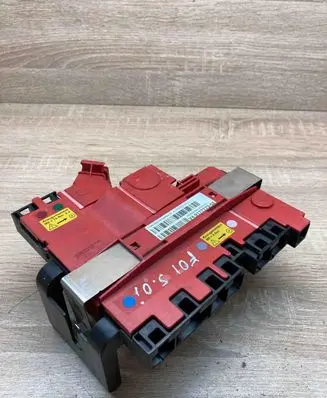 BMW 5 F10 F11 Battery relay fuse 9177773 917777302