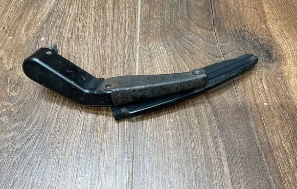 Mercedes-Benz SL R129 Headlight wiper arm set A1298200844