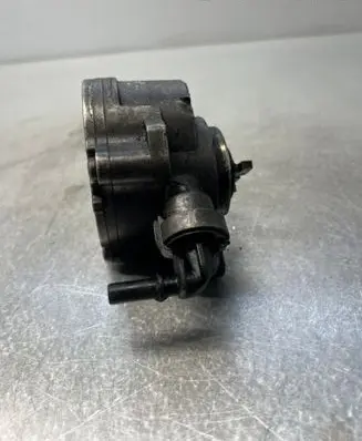 Volvo V50 Vacuum pump d156-1c229010