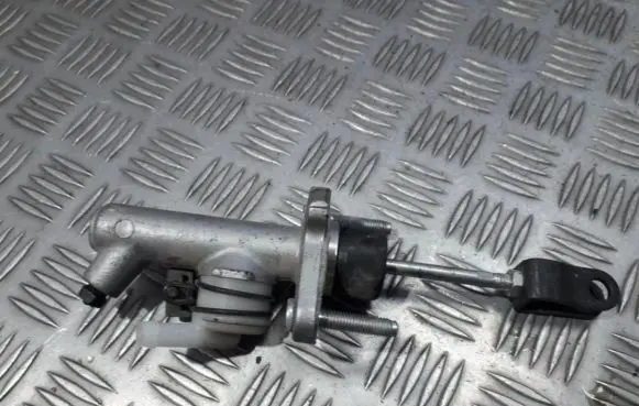 Hyundai Coupe Clutch master cylinder