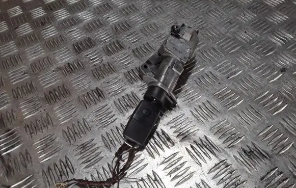 Volkswagen Golf IV Ignition lock 4B0905851C