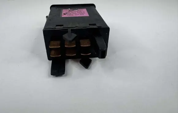 Audi A6 S6 C5 4B Hazard light switch 4B0941509