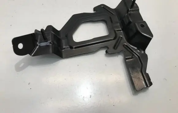 Volvo XC40 Other engine bay part 32213431