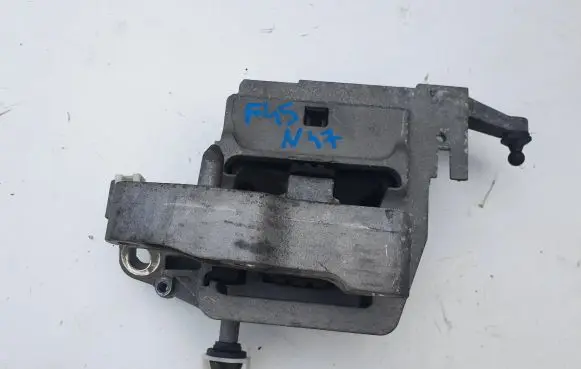 BMW 2 F45 Engine mounting bracket 6875630 080715 17276810